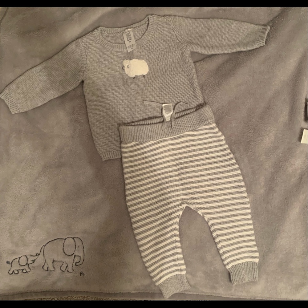Cat and Jack 2 piece brand new 9 months